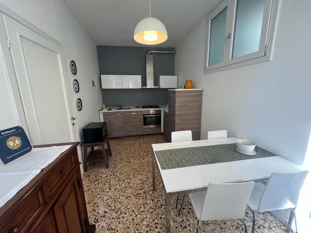 Casa Vacanze Le Violette Villa Брунате Екстериор снимка