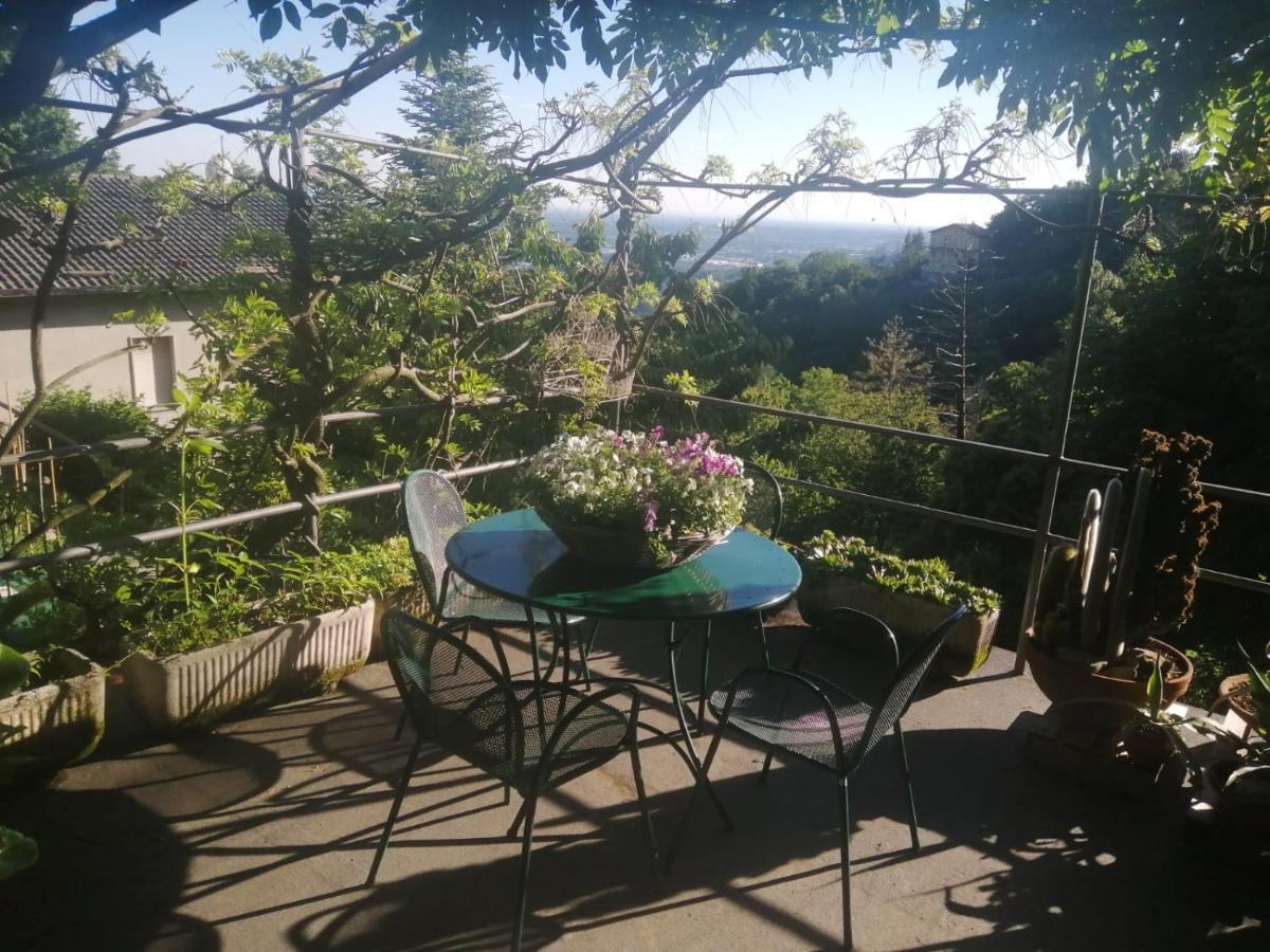 Casa Vacanze Le Violette Villa Брунате Екстериор снимка